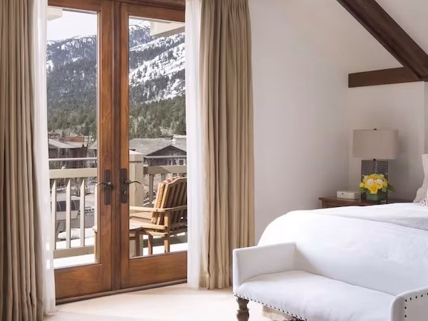 Discover the Ultimate Winter Getaway: Jackson Hole, Wyoming 2 jackson hole